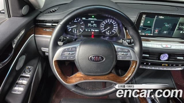 Kia The K9 2019 — Photo 7/31