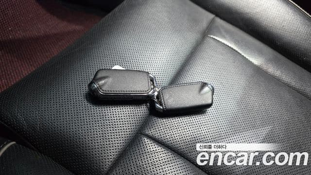 Kia The K9 2019 — Photo 20/31
