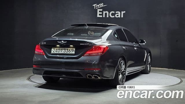 Genesis G70 2018 — ფოტო 2/20