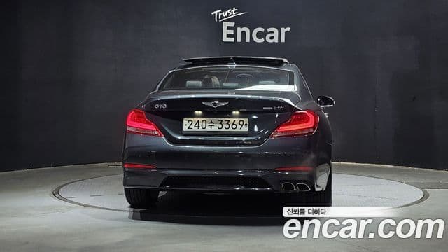 Genesis G70 2018 — ფოტო 4/20