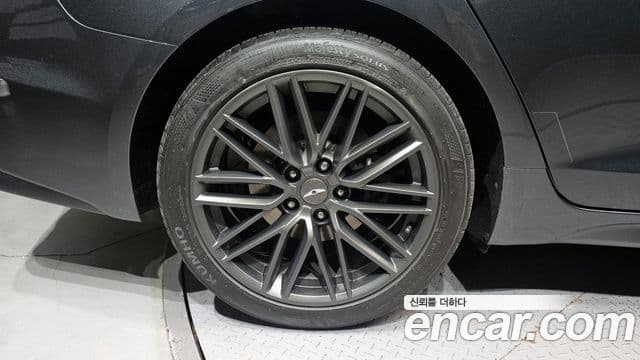 Genesis G70 2018 — ფოტო 5/20