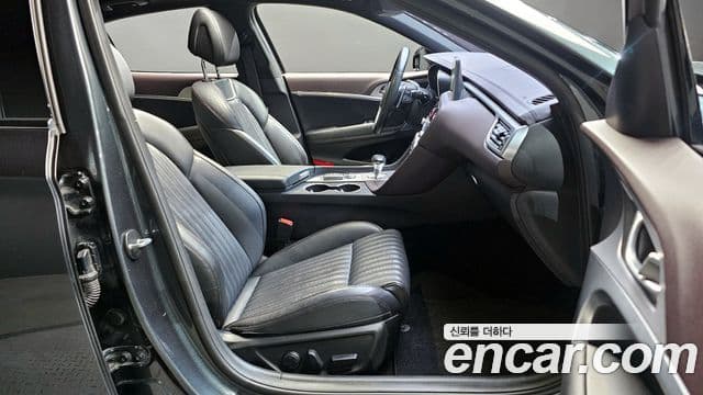 Genesis G70 2018 — ფოტო 11/20