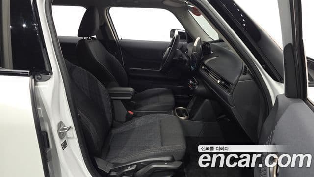 Mini Cooper C 2025 — Фото 10/20