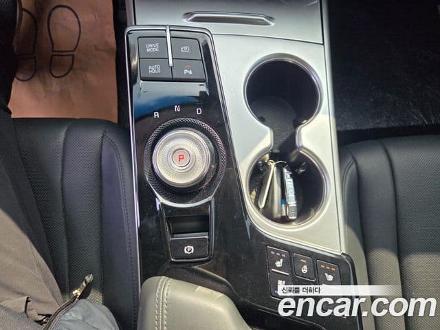 Kia K8 2022 — Şəkil 13/20