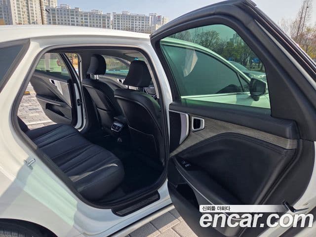 Kia K8 2022 — Şəkil 18/20