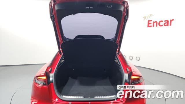 Kia Stinger 2020 — Şəkil 20/20