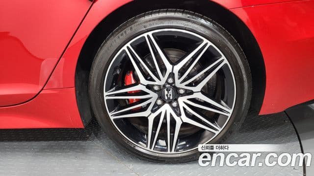 Kia Stinger Meister 2020 — Photo 19/41