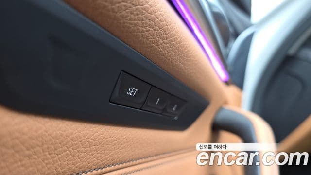 BMW 5 Series 2018 — Photo 14/34