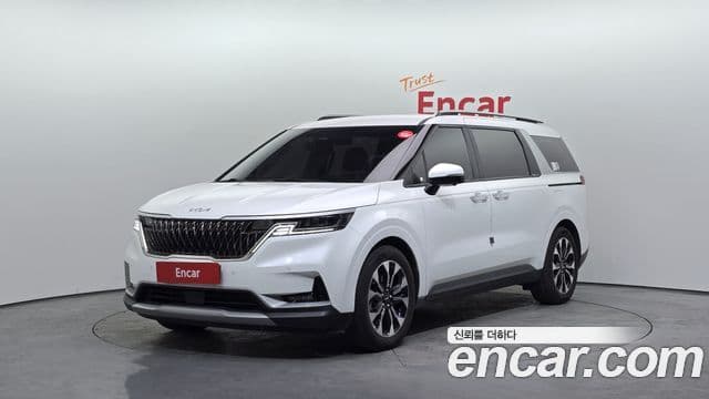 Kia Carnival 2023 — Фото 1/20