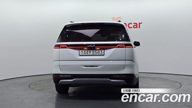 Kia Carnival 2023 — Фото 4/20