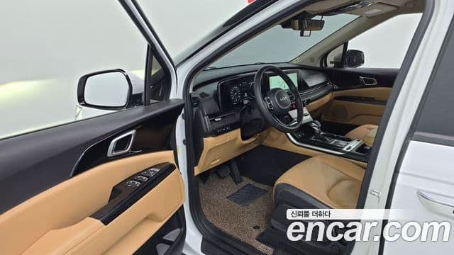 Kia Carnival 2023 — Фото 10/20