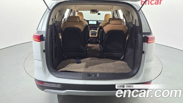Kia Carnival 2023 — Фото 20/20