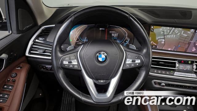 BMW X5 2021 — Photo 16/20