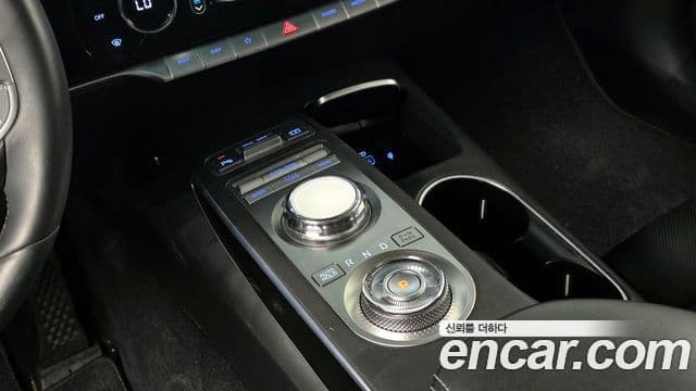Genesis GV70 2021 — ფოტო 9/20