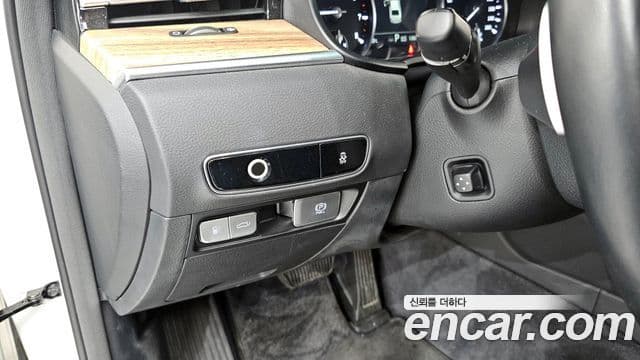 Kia The K9 2022 — ფოტო 13/32