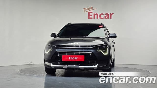 Kia Niro 2022 — Фото 3/20