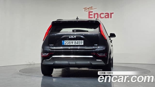 Kia Niro 2022 — Фото 4/20