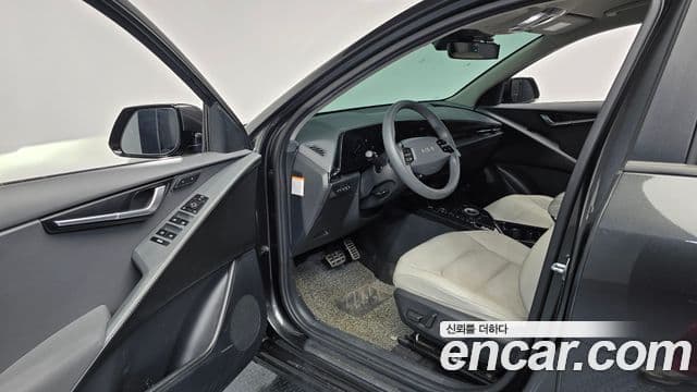 Kia Niro 2022 — Фото 10/20