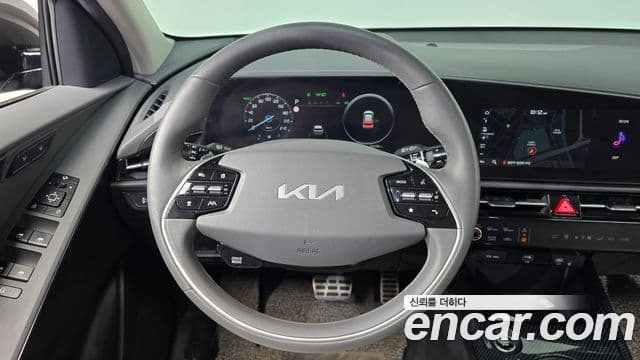 Kia Niro 2022 — Фото 12/20