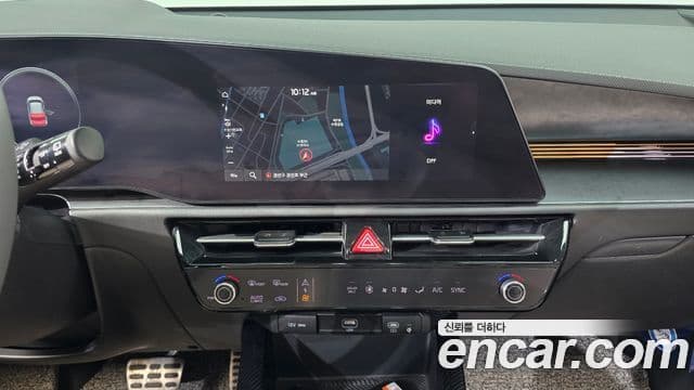 Kia Niro 2022 — Фото 13/20