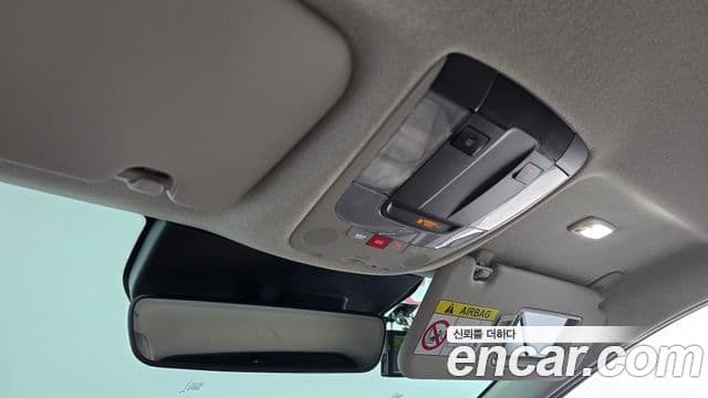Kia Niro 2022 — Фото 18/20