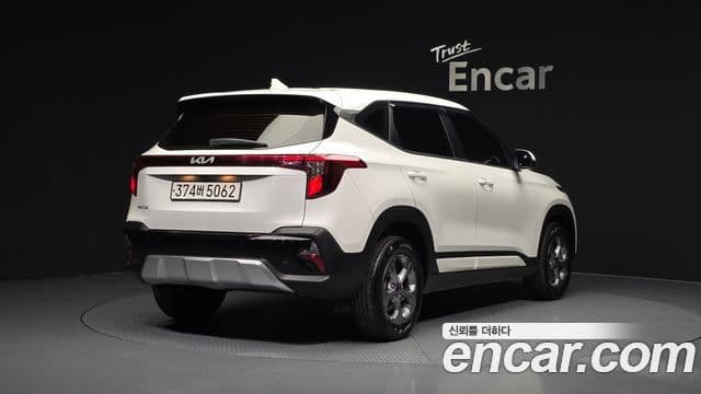 Kia Seltos 2023 — Şəkil 2/20
