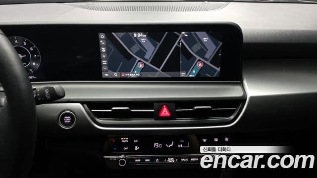 Kia Seltos 2023 — фото 14 из 20