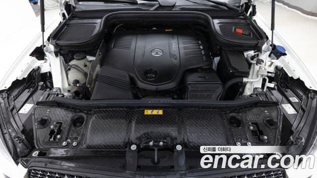 Mercedes-Benz GLE-Class 2025 — Photo 17/20