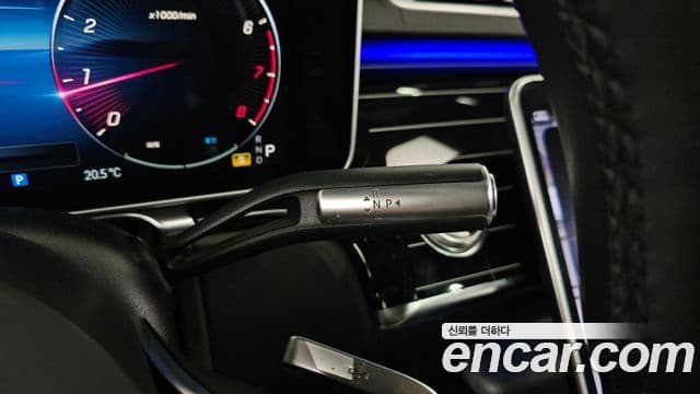 Mercedes-Benz S-Class 2023 — ფოტო 8/20