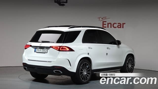 Mercedes-Benz GLE-Class 2022 — Şəkil 2/20