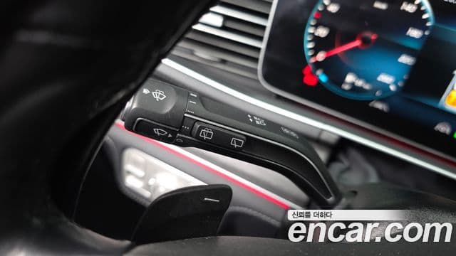 Mercedes-Benz GLE-Class 2022 — Şəkil 9/35