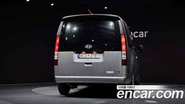 Hyundai Staria 2025 — ფოტო 3/20