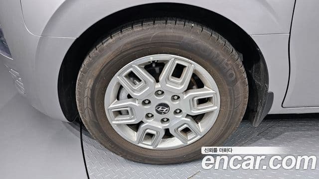 Hyundai Staria 2025 — ფოტო 4/20