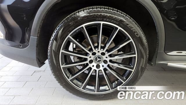 Mercedes-Benz GLC-Class 2019 — Şəkil 5/20