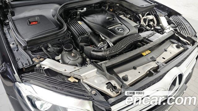 Mercedes-Benz GLC-Class 2019 — Şəkil 6/20