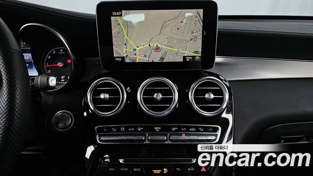 Mercedes-Benz GLC-Class 2019 — Şəkil 14/20