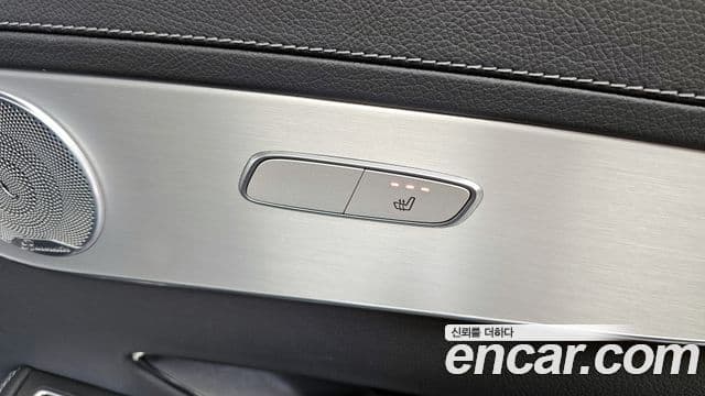 Mercedes-Benz GLC-Class 2019 — Şəkil 19/20