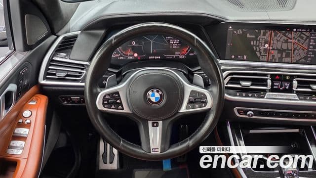 BMW X7 2020 — ფოტო 13/20