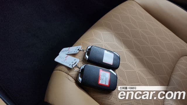 Kia Carnival 2022 — Şəkil 15/20