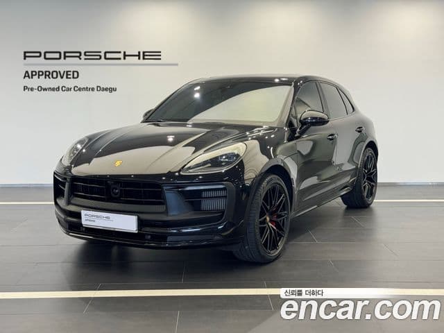 Porsche Macan 2022 — Photo 2/20