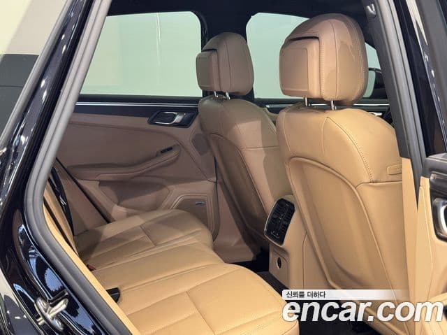 Porsche Macan 2022 — Photo 20/20