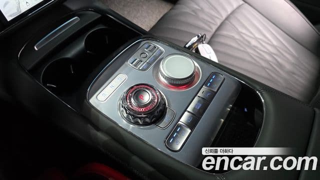 Genesis G90 2022 — Şəkil 9/20