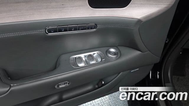 Genesis G90 2022 — Şəkil 16/37