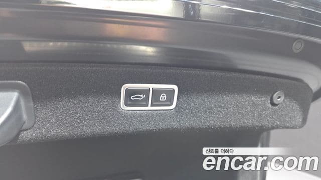 Genesis G90 2022 — Şəkil 18/37