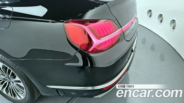 Kia The K9 2023 — Photo 30/31