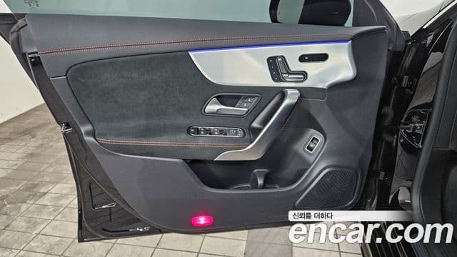 Mercedes-Benz CLA-Class 2024 — Photo 18/20