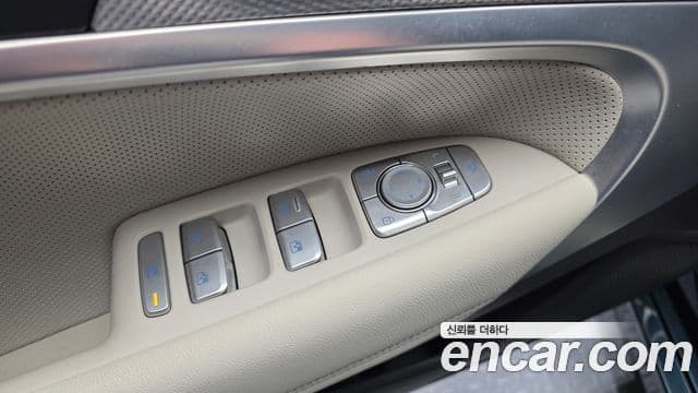 Genesis G70 2021 — ფოტო 14/20