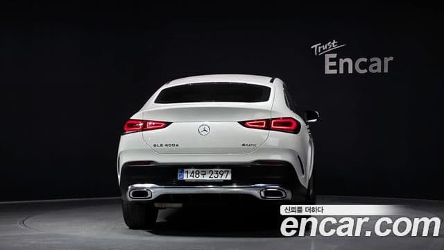 Mercedes-Benz GLE-Class 2021 — ფოტო 15/20