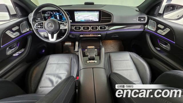 Mercedes-Benz GLE-Class 2021 — ფოტო 19/20