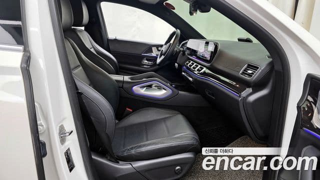 Mercedes-Benz GLE-Class 2021 — ფოტო 9/20